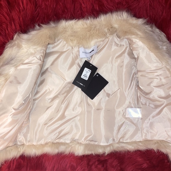 Fashion nova faux fur coat - Picture 3 of 4